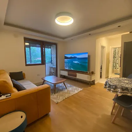 23 Apartment